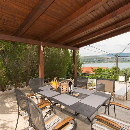 Ferienhaus Holiday Chill Trogir